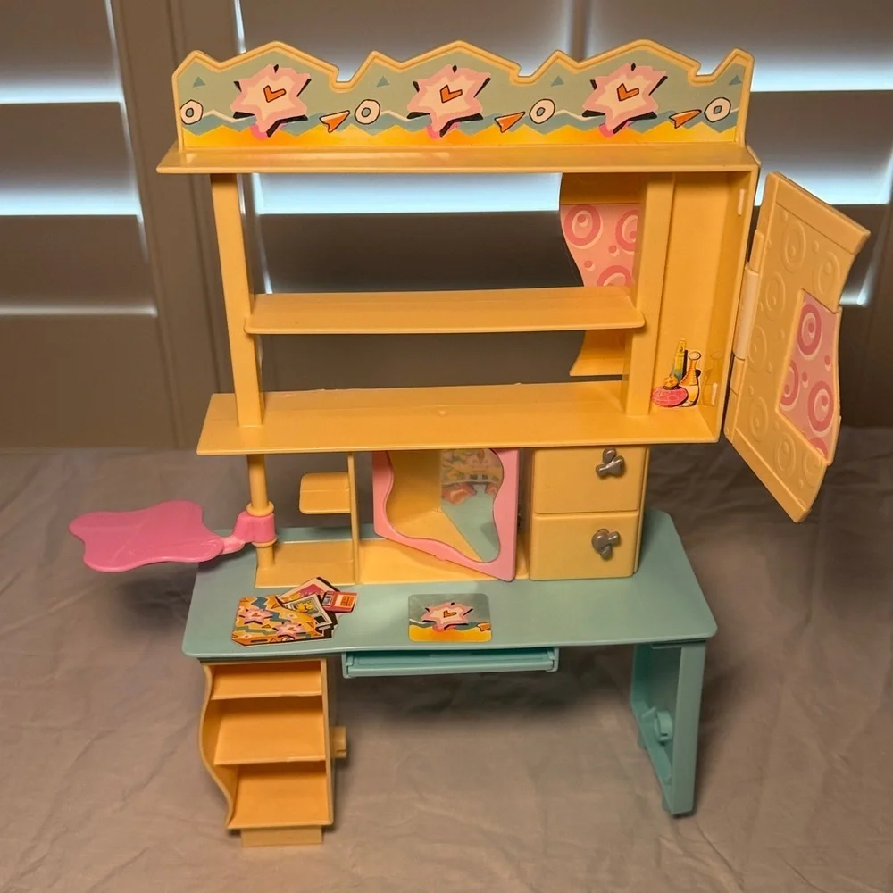 Barbie All Around Home Bedroom Playset 2000 Incomplete Set EUC
